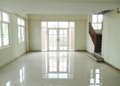 396 Sqm., 4 Beds, 4 Baths House listed for ฿ 5,880,000.