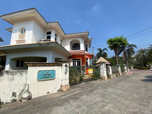 400 Sqm., 1 Bed, 1 Bath House listed for ฿ 4,900,000.