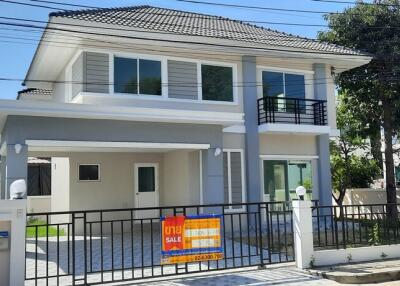 231 Sqm., 3 Beds, 2 Baths House listed for ฿ 4,700,000.