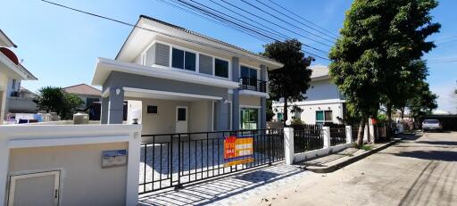 231 Sqm., 3 Beds, 2 Baths House listed for ฿ 4,700,000.