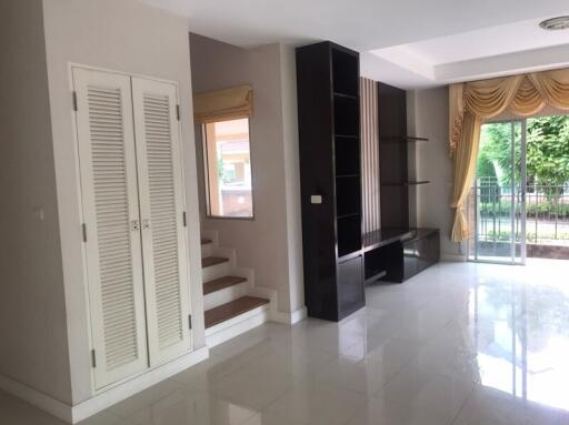 275 Sqm., 1 Bed, 1 Bath House listed for ฿ 5,830,000.