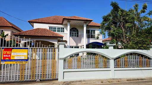 412 Sqm., 3 Beds, 3 Baths House listed for ฿ 5,775,000.