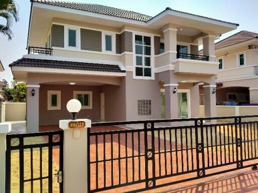 334 Sqm., 1 Bed, 1 Bath House listed for ฿ 5,775,000.
