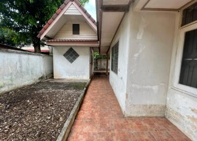 400 Sqm., 1 Bed, 1 Bath House listed for ฿ 5,754,000.