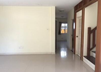 248 Sqm., 3 Beds, 1 Bath House listed for ฿ 5,460,000.