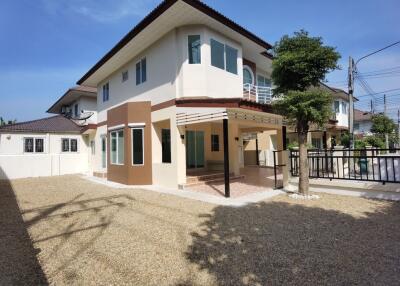 256 Sqm., 3 Beds, 2 Baths House listed for ฿ 3,900,000.