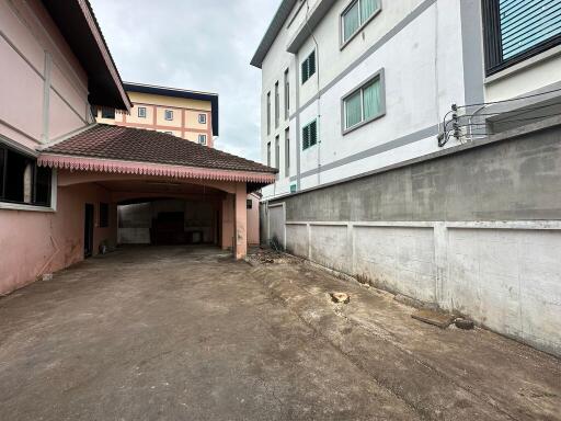 420 Sqm., 1 Bed, 1 Bath House listed for ฿ 5,441,000.