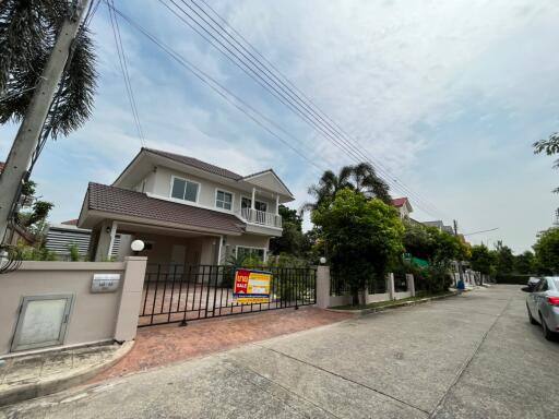 304 Sqm., 3 Beds, 2 Baths House listed for ฿ 4,000,000.