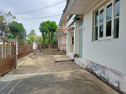 210 Sqm., 3 Beds, 3 Baths House listed for ฿ 5,355,000.