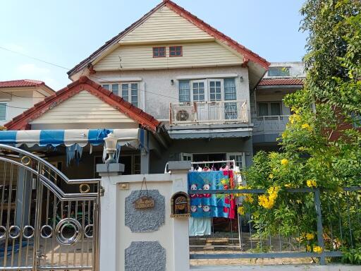 400 Sqm., 1 Bed, 1 Bath House listed for ฿ 5,250,000.