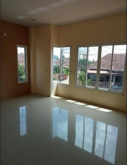 285 Sqm., 3 Beds, 3 Baths House listed for ฿ 5,250,000.