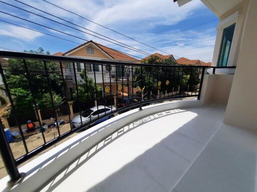 216 Sqm., 3 Beds, 3 Baths House listed for ฿ 5,250,000.