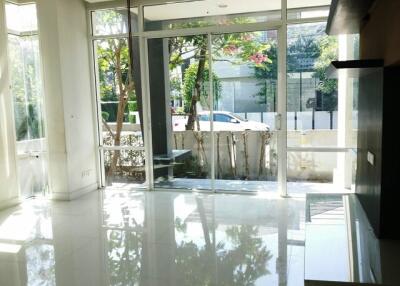 224 Sqm., 1 Bed, 1 Bath House listed for ฿ 5,250,000.