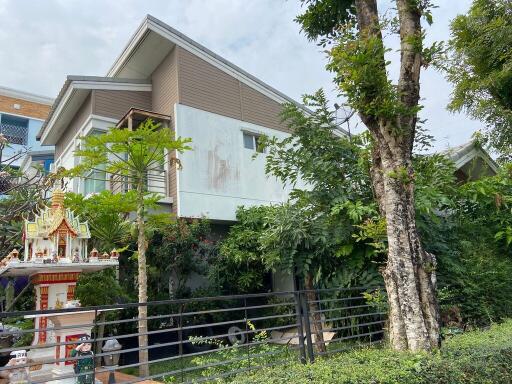 200 Sqm., 1 Bed, 1 Bath House listed for ฿ 5,145,000.