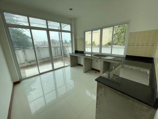 533 Sqm., 4 Beds, 2 Baths House listed for ฿ 4,000,000.