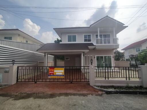 239 Sqm., 3 Beds, 2 Baths House listed for ฿ 3,700,000.