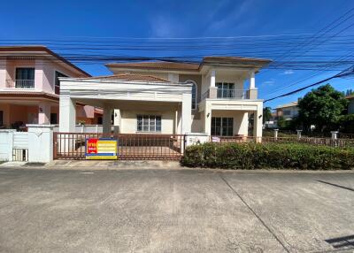 360 Sqm., 3 Beds, 3 Baths House listed for ฿ 4,830,000.