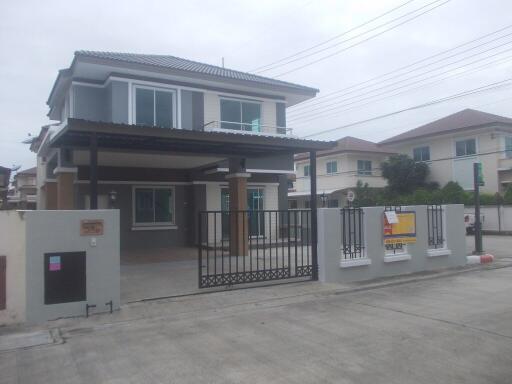 216 Sqm., 3 Beds, 1 Bath House listed for ฿ 4,730,000.