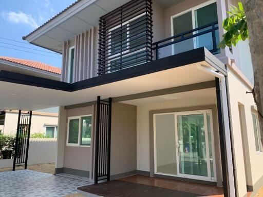 200 Sqm., 3 Beds, 2 Baths House listed for ฿ 3,750,000.