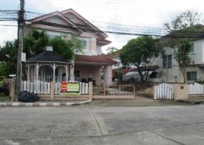 447 Sqm., 1 Bed, 1 Bath House listed for ฿ 4,725,000.