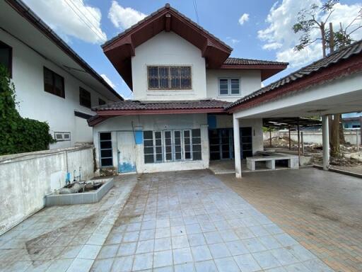 396 Sqm., 1 Bed, 1 Bath House listed for ฿ 4,725,000.