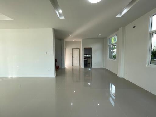 326 Sqm., 3 Beds, 1 Bath House listed for ฿ 4,725,000.