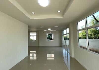 326 Sqm., 3 Beds, 1 Bath House listed for ฿ 4,725,000.