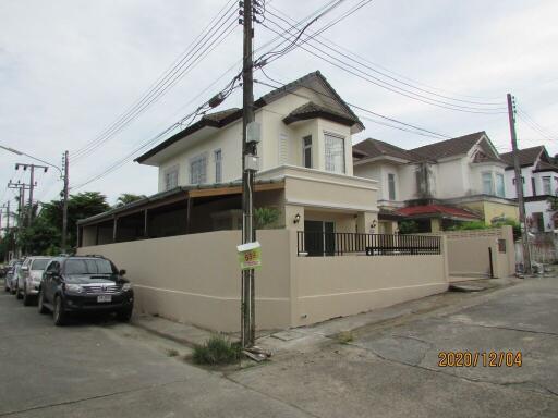 210 Sqm., 1 Bed, 1 Bath House listed for ฿ 4,725,000.