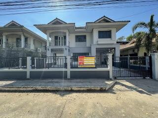 280 Sqm., 4 Beds, 1 Bath House listed for ฿ 4,200,000.