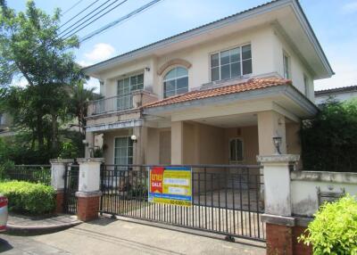 240 Sqm., 1 Bed, 1 Bath House listed for ฿ 4,620,000.