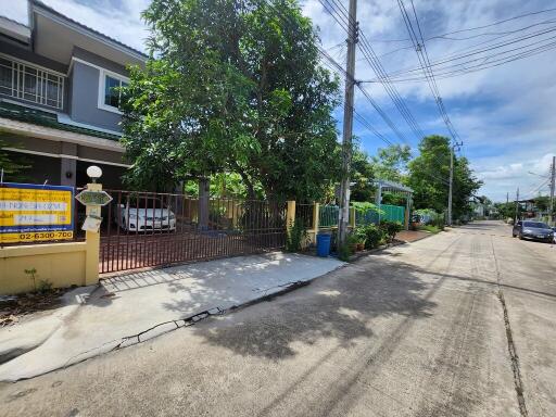 319 Sqm., 3 Beds, 2 Baths House listed for ฿ 4,620,000.