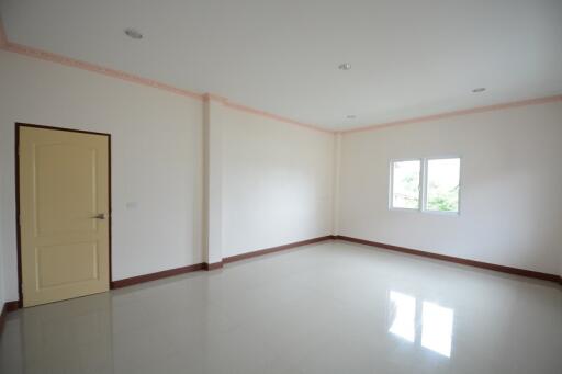 321 Sqm., 3 Beds, 3 Baths House listed for ฿ 4,620,000.