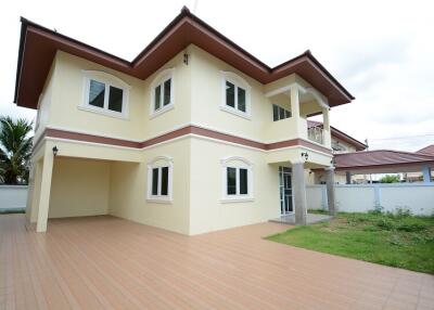 321 Sqm., 3 Beds, 3 Baths House listed for ฿ 4,620,000.