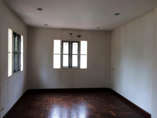 256 Sqm., 1 Bed, 1 Bath House listed for ฿ 4,620,000.