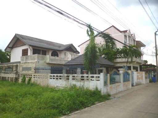 392 Sqm., 3 Beds, 2 Baths House listed for ฿ 4,548,000.