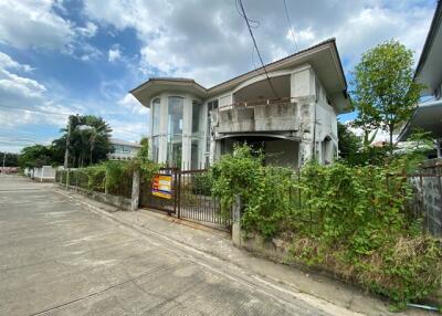 500 Sqm., 1 Bed, 1 Bath House listed for ฿ 4,515,000.