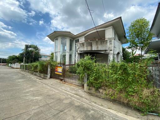 500 Sqm., 1 Bed, 1 Bath House listed for ฿ 4,515,000.