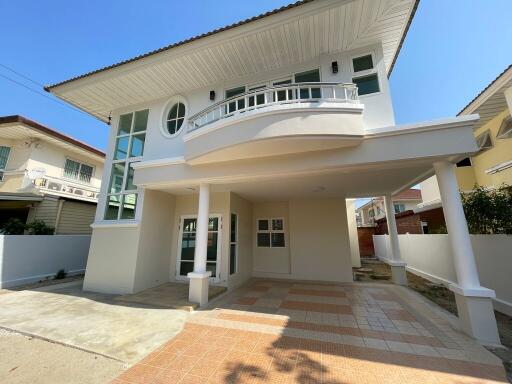 254 Sqm., 4 Beds, 3 Baths House listed for ฿ 4,463,000.