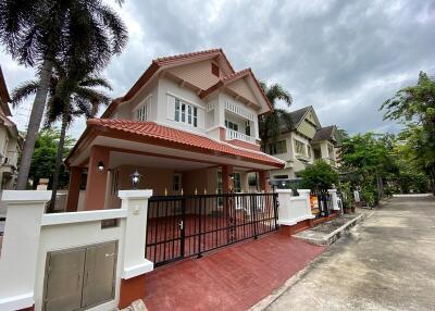 208 Sqm., 3 Beds, 3 Baths House listed for ฿ 4,410,000.