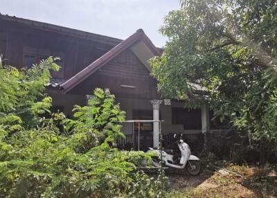 4,604 Sqm., 3 Beds, 2 Baths House listed for ฿ 4,408,000.