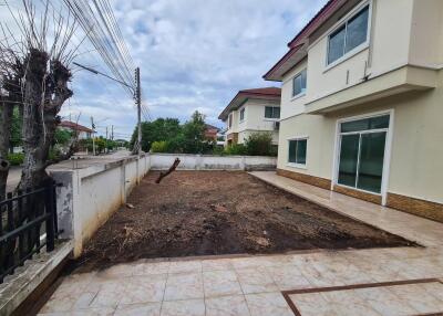 337 Sqm., 3 Beds, 1 Bath House listed for ฿ 3,300,000.