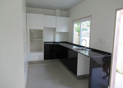 290 Sqm., 3 Beds, 1 Bath House listed for ฿ 3,500,000.