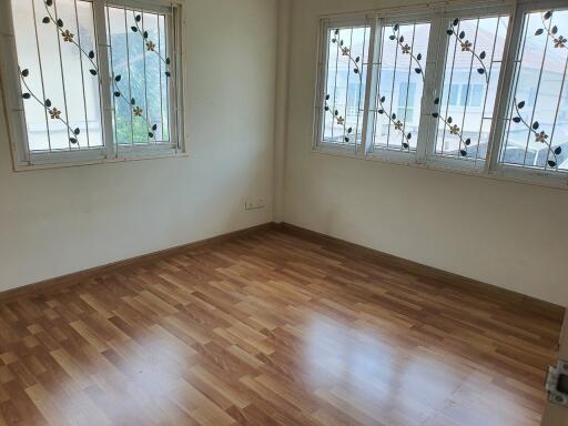 202 Sqm., 3 Beds, 2 Baths House listed for ฿ 4,305,000.