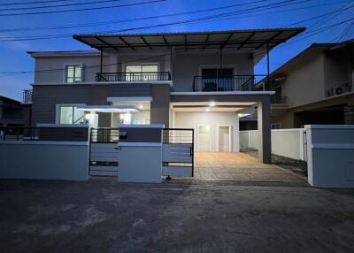 298 Sqm., 3 Beds, 3 Baths House listed for ฿ 4,305,000.