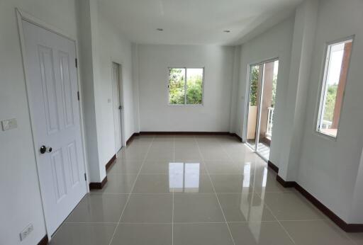 200 Sqm., 3 Beds, 2 Baths House listed for ฿ 3,300,000.