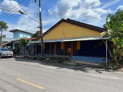 446 Sqm., 2 Beds, 1 Bath House listed for ฿ 4,208,000.
