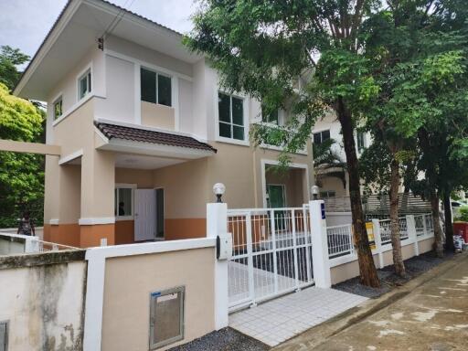 178 Sqm., 1 Bed, 1 Bath House listed for ฿ 4,200,000.