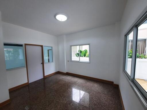 252 Sqm., 3 Beds, 2 Baths House listed for ฿ 4,200,000.