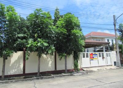 241 Sqm., 3 Beds, 2 Baths House listed for ฿ 4,200,000.