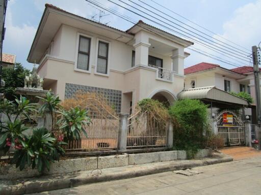 209 Sqm., 3 Beds, 2 Baths House listed for ฿ 3,400,000.
